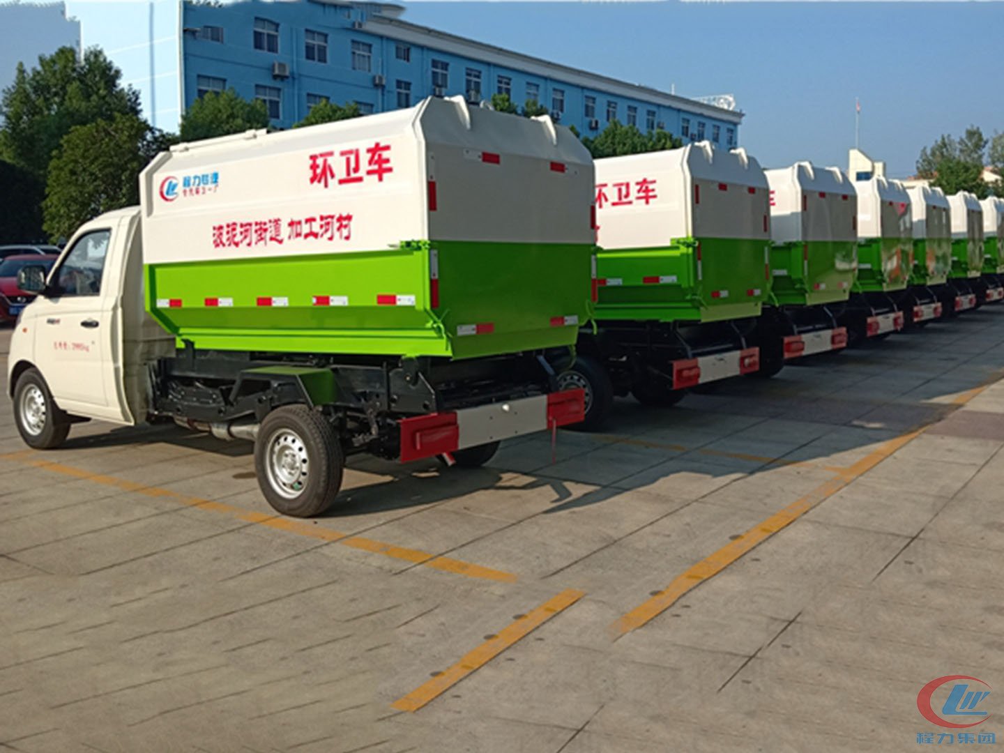 918博天堂集团国六福田挂桶垃圾车批量发车