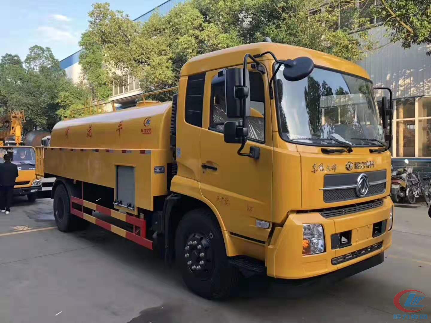 918博天堂威牌东风天锦高压清洗管道疏通车