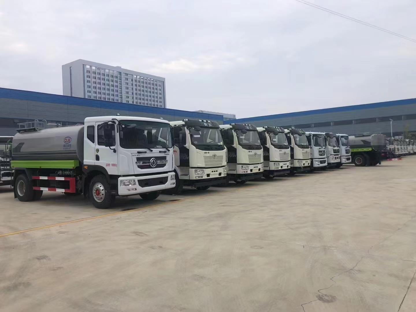 918博天堂东风多利卡D9洒水车|解放J6洒水车