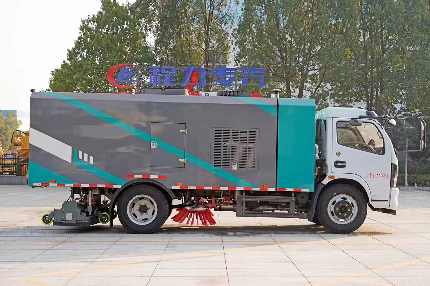 918博天堂东风福瑞卡第三代干湿两用吸尘车